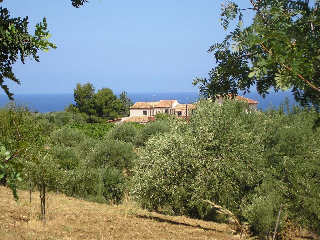 Il Casale Il Sole E La Margherita Campofelice Di Roccella Εξωτερικό φωτογραφία